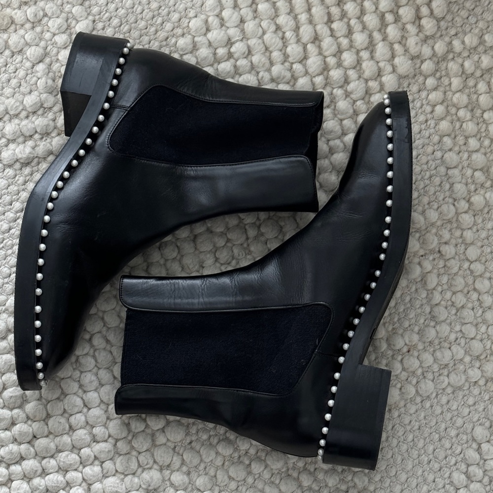 Stuart Weitzman Black Leather Pearl-Stud Chelsea Ankle Boots